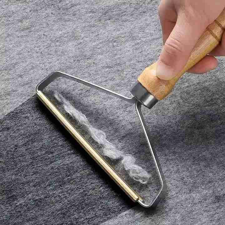 Brosse anti-poils chat en bois - Élimine les poils sans effort Griffe d'Amour