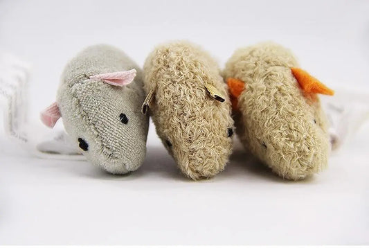 Souris en peluche pour chat : efficaces ou gadgets ?