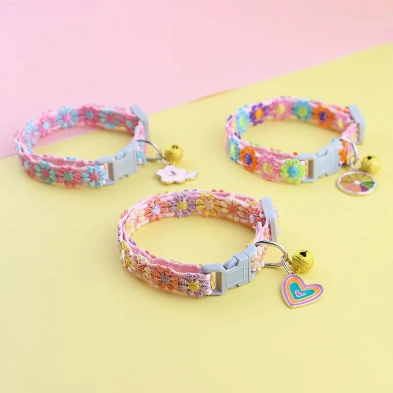 Collier chat clochette fleur